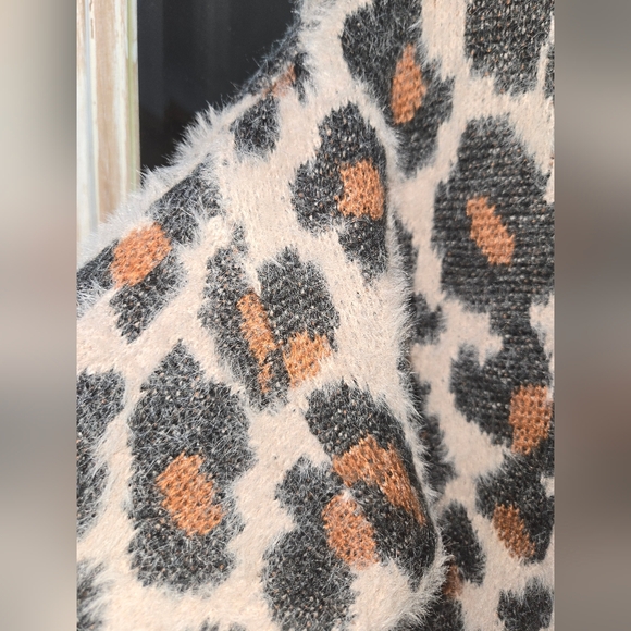 Time and Tru Oversized Animal Print Cardigan - Tan and Black - Picture 2 of 3